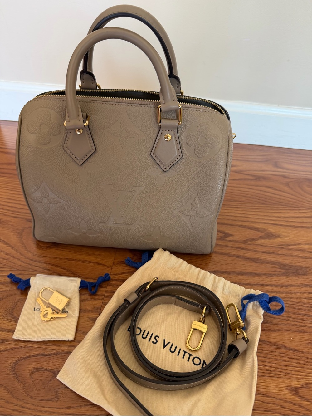 Louis Vuitton Speedy Bandouliere 25 Monogram Empreinte in Turtledove